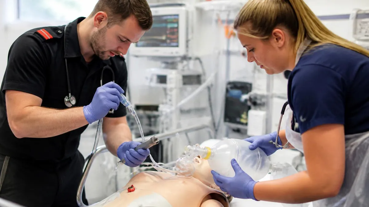ACLS vs CPR - ACLS Advanced Cardiovascular Life Support Practice certification study resource