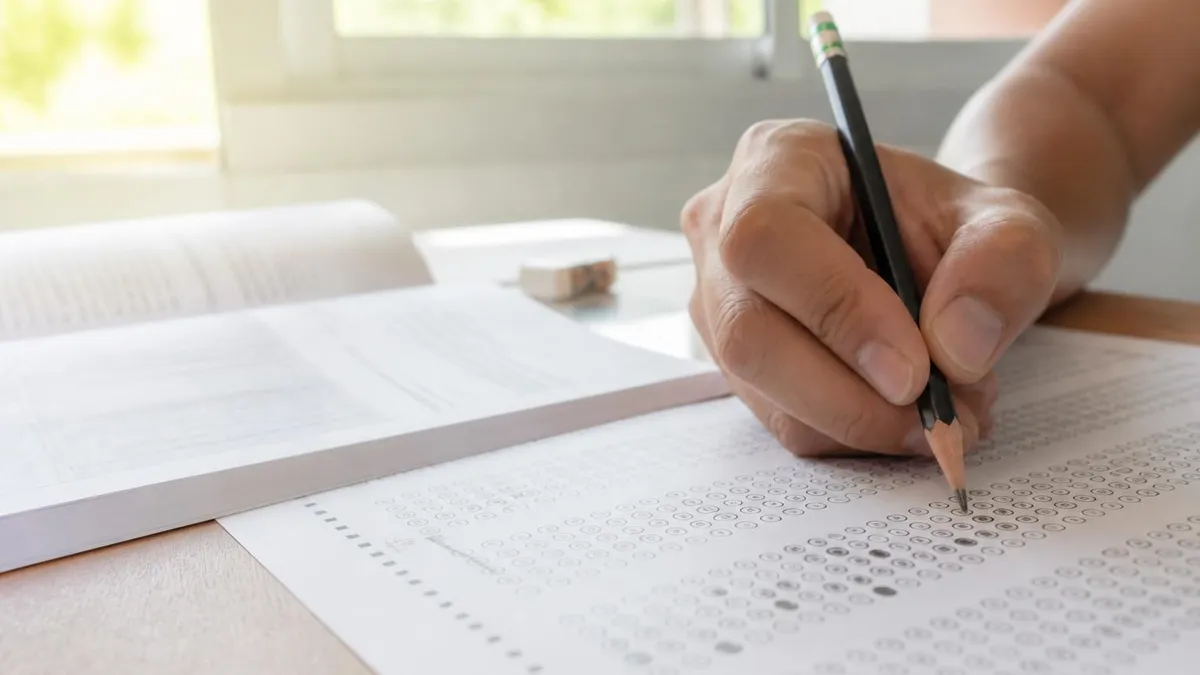 Federal Civil Service Retirement: Complete Guide to FERS, CSRS, and Benefits for Government Employees
