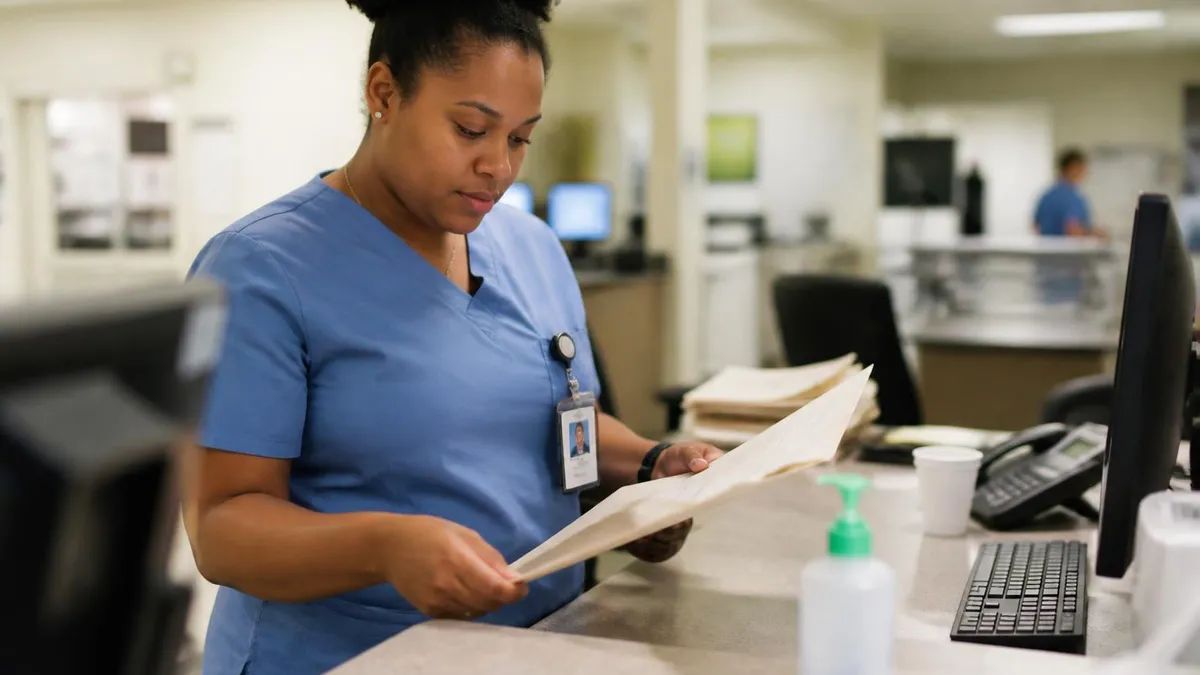 Illinois CNA Registry Complete Guide - CNA - Certified Nursing Assistant certification study resource