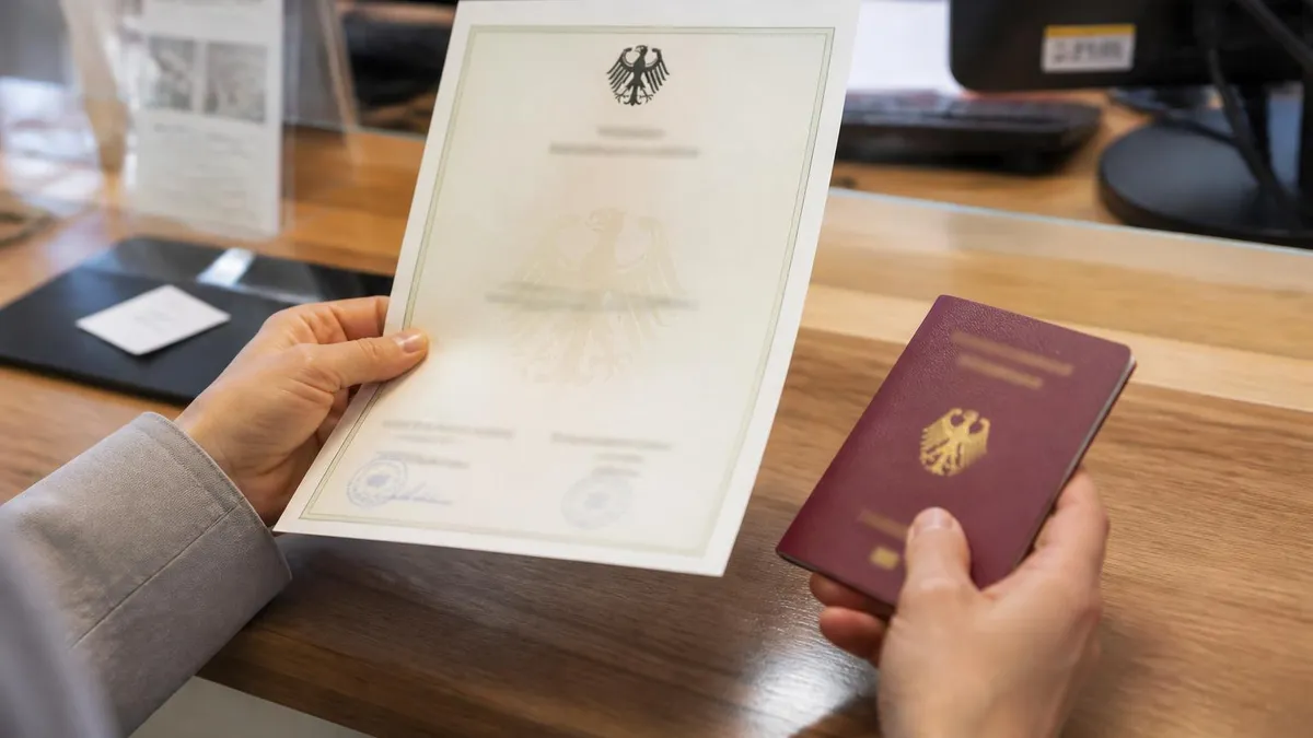 Einbürgerungstest Übung: 33 Fragen online meistern 2026 August