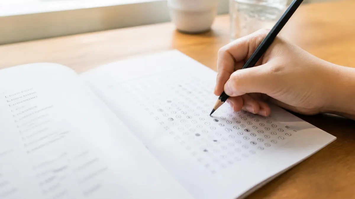 Practice Test - Leben in Deutschland Test certification study resource