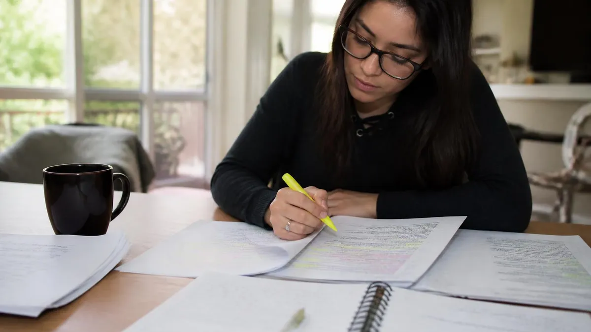 LMSW Supervision: Can an LMHC Supervise an LMSW? Everything You Need to Know