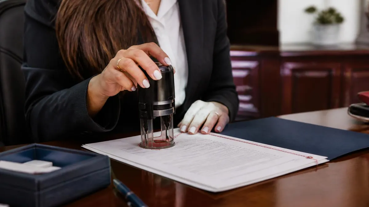 Notary Public Wedding Ceremony in Florida: Complete Guide to Officiating a Marriage