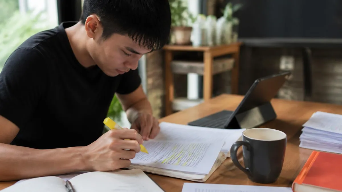 Top Up Sia Licence - SIA Security Guard Licence certification study resource