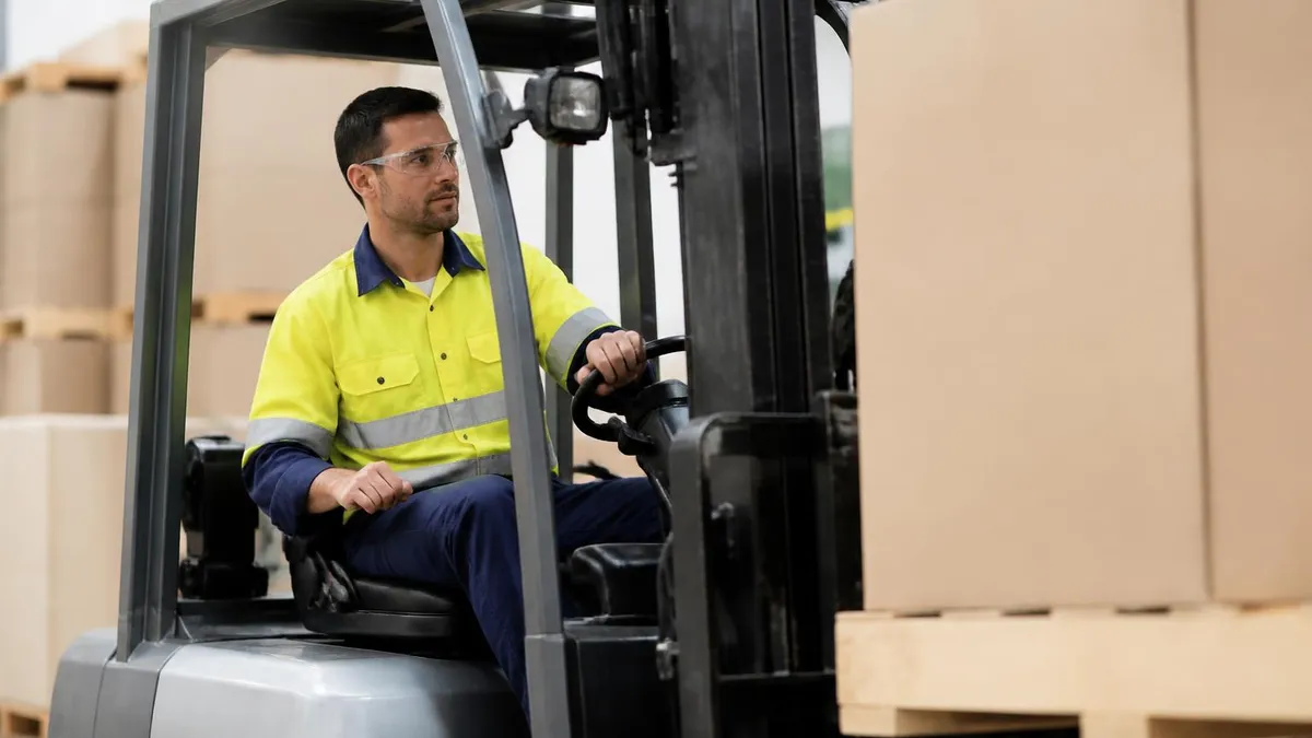 Renew Forklift License Australia: Complete TLILIC0003 Renewal Guide for 2026 August