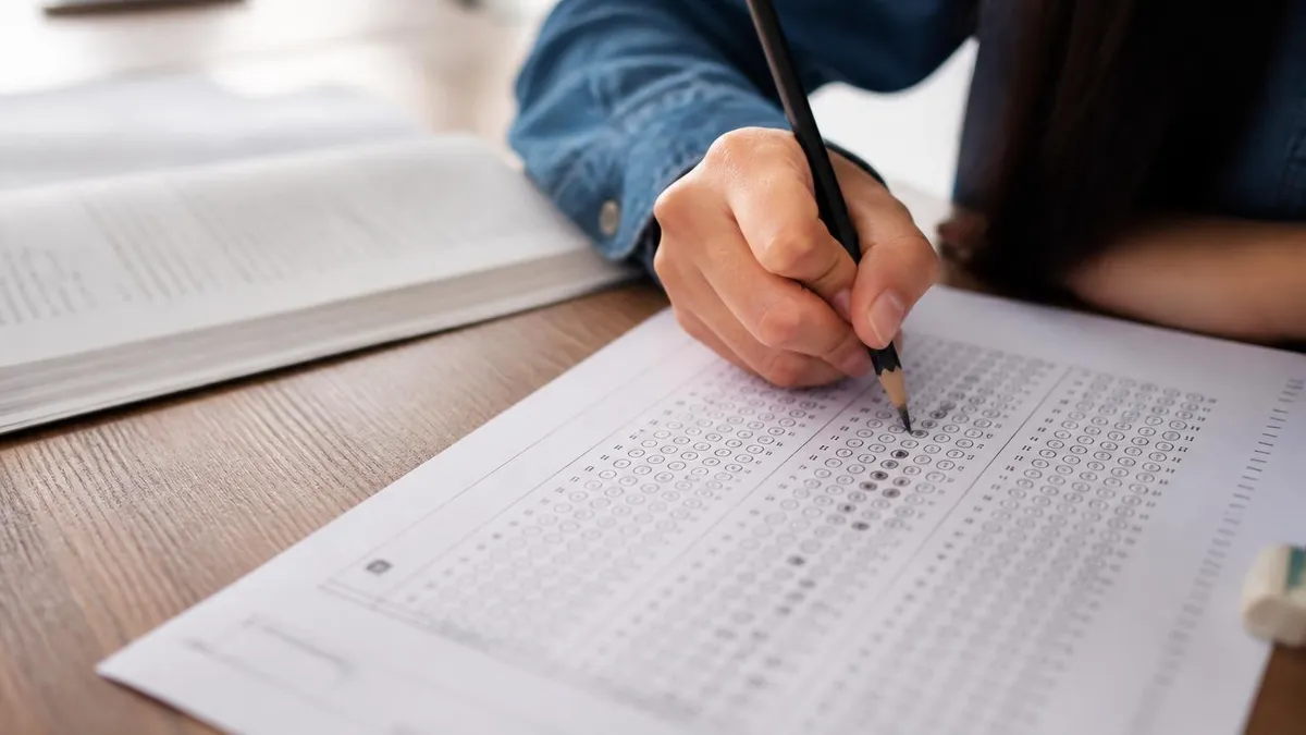 WHMIS Training Requirements: Does WHMIS Training Expire? Complete 2026 August Guide