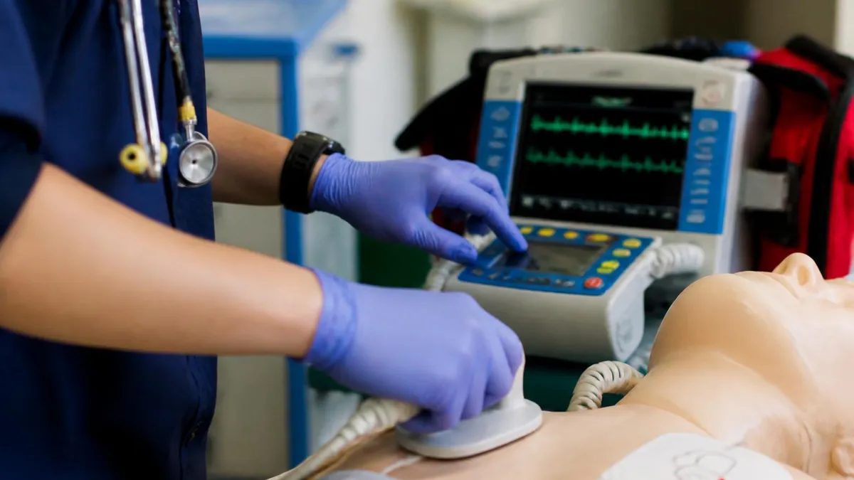 Amiodarone Dose in ACLS: When and How It's Used in Cardiac Arrest (2026 June)