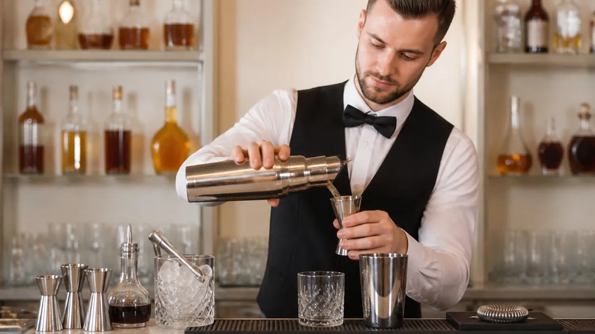 Bartending Resume: How to Write a Resume That Gets You Hired in 2026 June