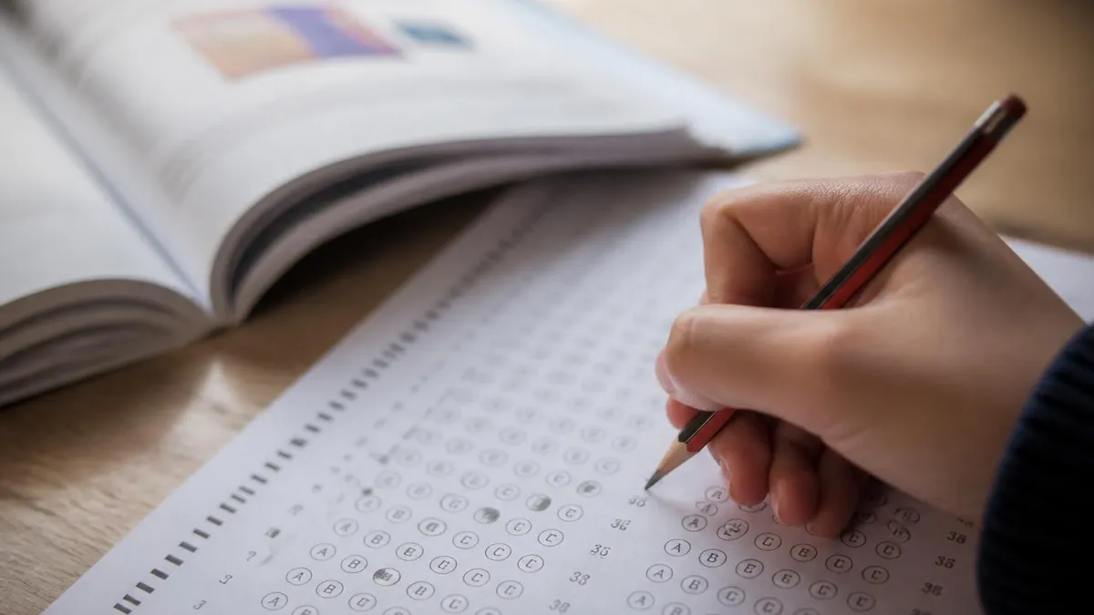 Cae Cambridge Test - CAE - Cambridge English Advanced certification study resource