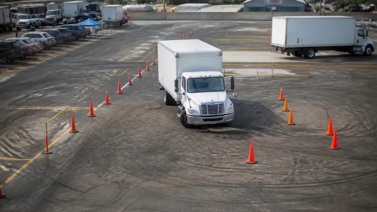 CDL Meaning - CDL - Commercial Driver's License certification study resource