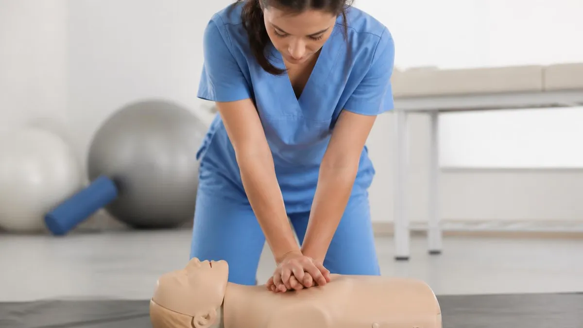 CPR Pictures: A Visual Guide to ACLS Algorithm Steps, Infant CPR, and Life Support in 2026 July