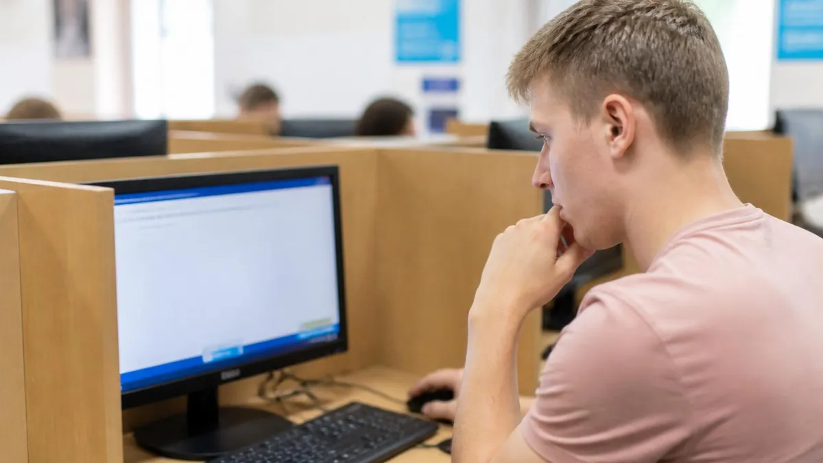 Bus Driver Exam - DVSA - UK Driving Theory Test certification study resource