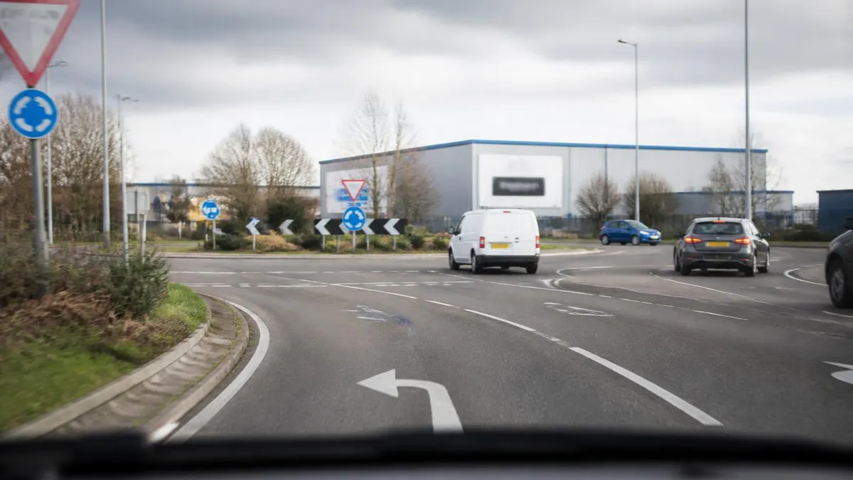 Show Me Tell Me Questions - DVSA - UK Driving Theory Test certification study resource
