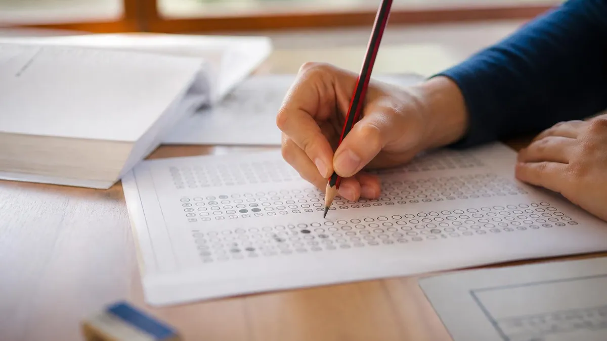 Resultados Del Examen De Ascenso - DELE en Español - Diploma de Español como Lengua Extranjera certification study resource