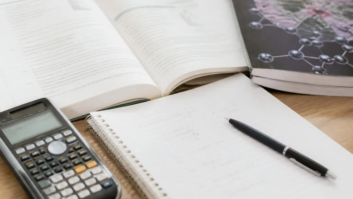 Costo y Tarifas del Examen GED: Guía Completa de Precios, Cuotas y Cómo Ahorrar Dinero en 2026 June