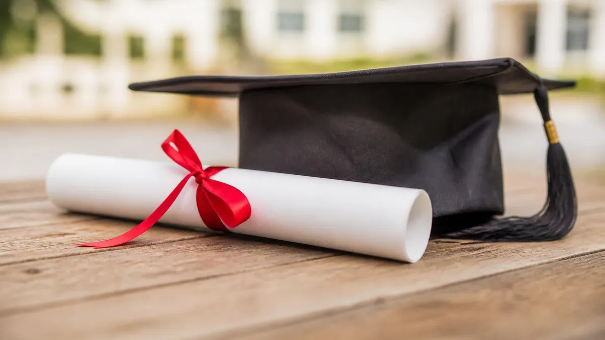 Pruebas De Practica De Matematicas Del GED Math Pr - GED en Español - Examen de Equivalencia de Escuela Secundaria certifi...