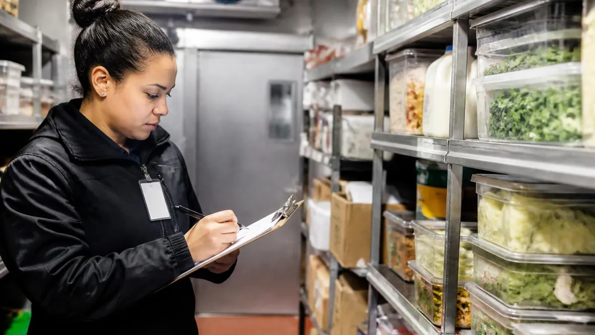 SERVSAFE Manager Practice Exam - ServSafe - Examen de Manipulador de Alimentos y Gerente certification study resource
