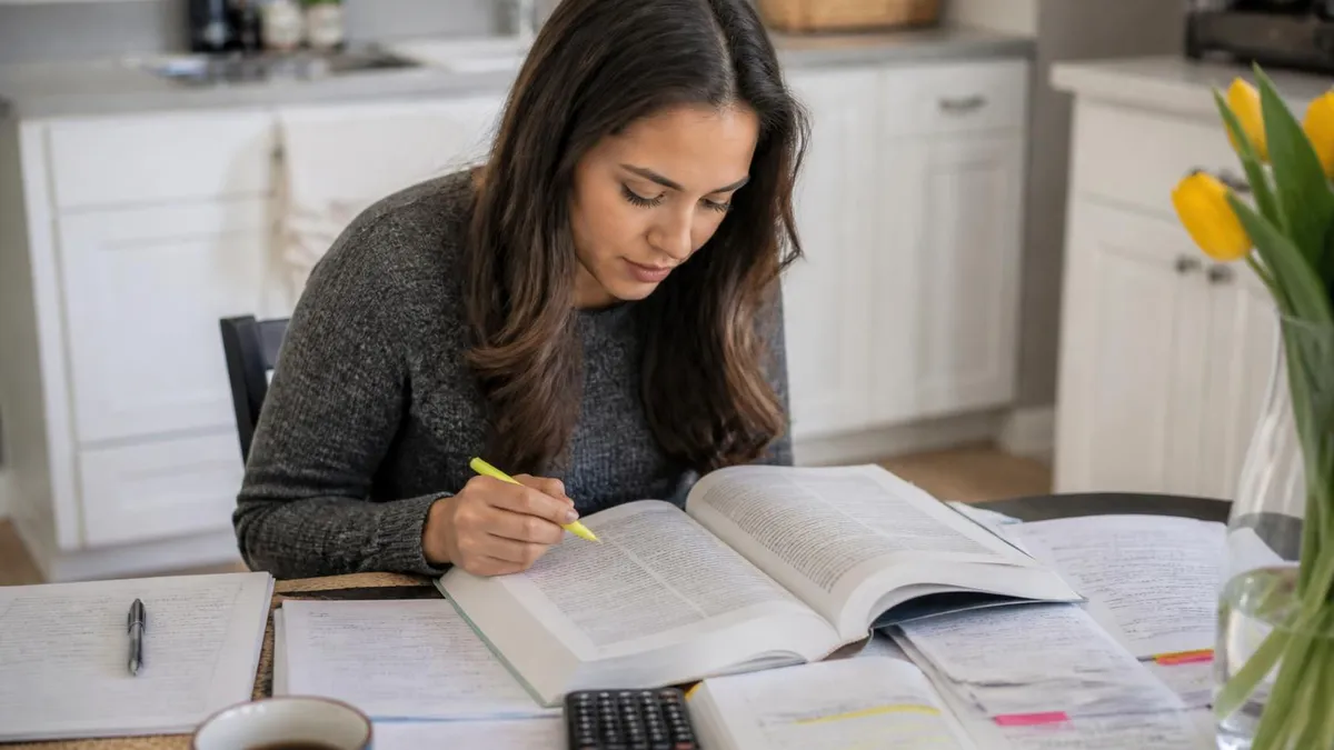 Practice Test - Examen de Técnico de Farmacia (PTCB) certification study resource