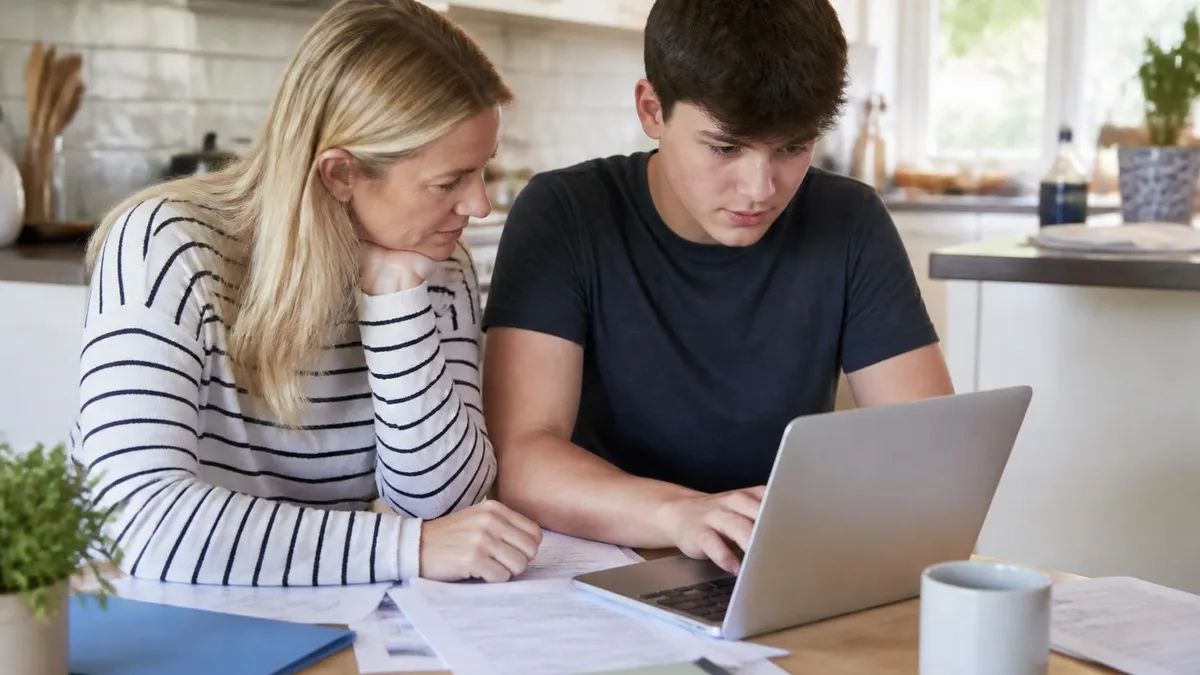 Fafsa Deadline 2025 - FAFSA - Free Application for Federal Student Aid certification study resource