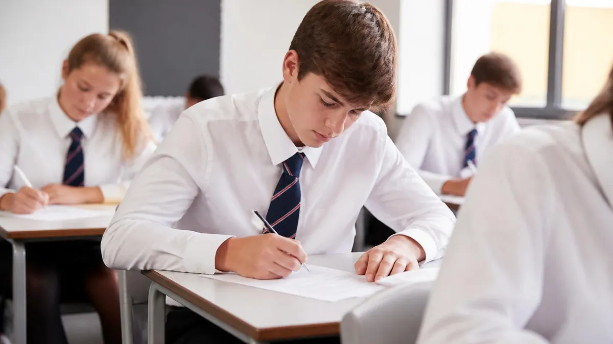 Gcse United Kingdom - GCSE - General Certificate of Secondary Education certification study resource