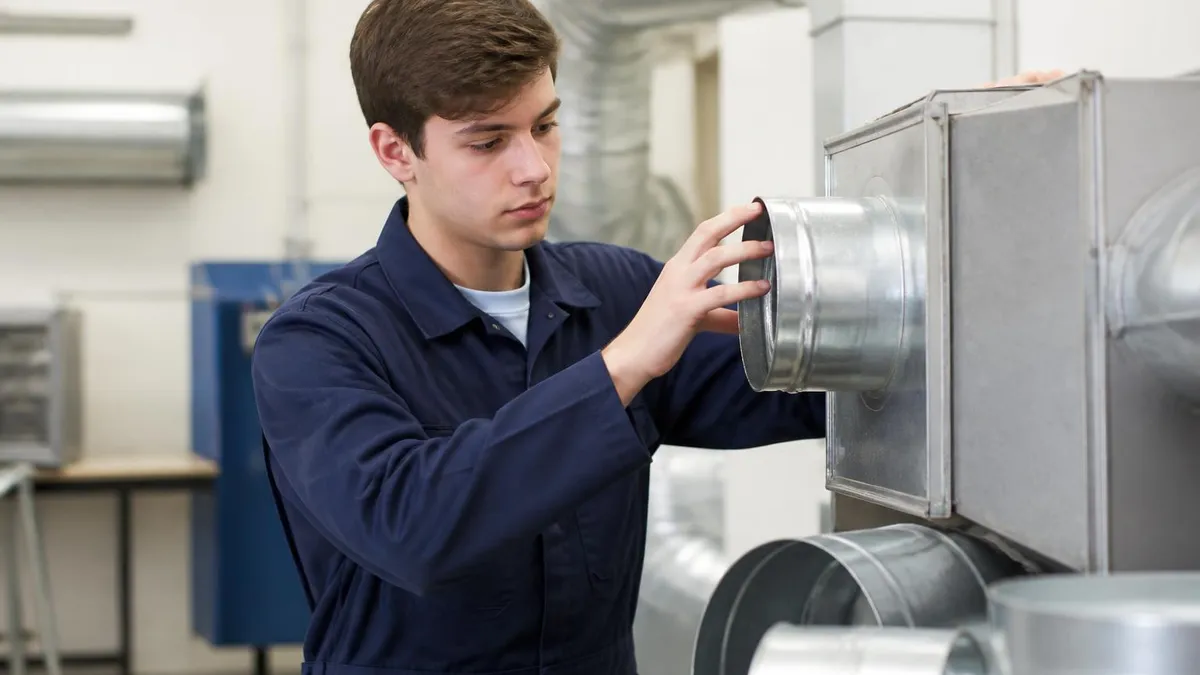 How Much HVAC Tonnage for a 2000 Sq Ft Home: Complete Sizing Guide 2026 June