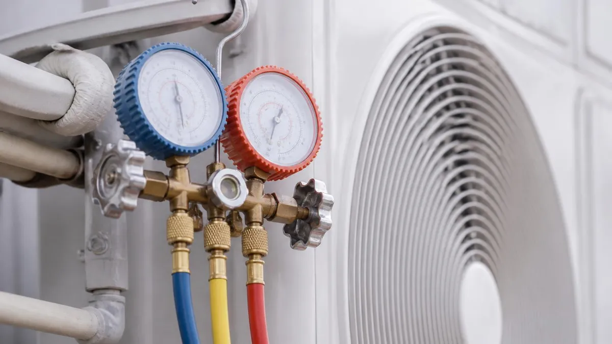 HVAC Repair Service in Norfolk: Costs, Common Issues, and How to Choose a Contractor
