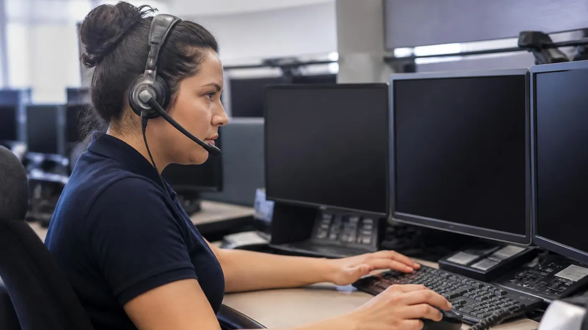 911 Operator Salary 2026 June: How Much Dispatchers Really Earn