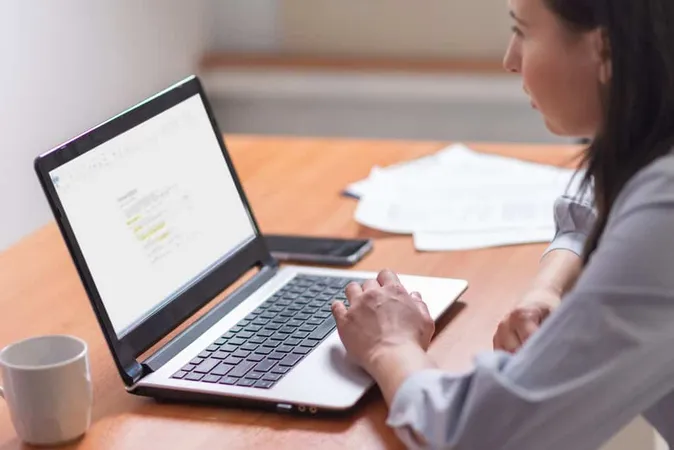 Woman Working Home Office Hand K - Blog study guide