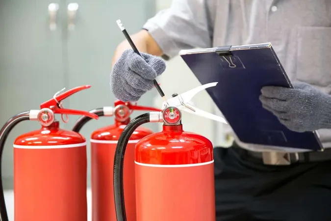 Fire Extinguisher Has Hand Engin - Fire Safety study guide