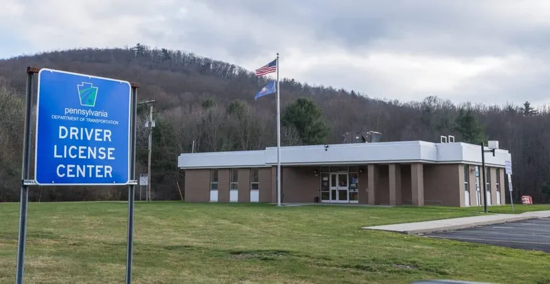 Pa Drivers License Exam X - Pennsylvania Department of Motor Vehicle study guide