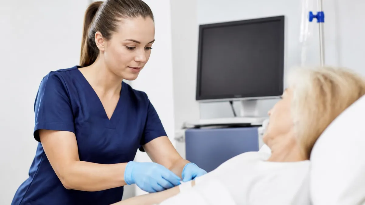 LPN Travel Contracts: 2026 Complete Guide to Pay, Assignments & Requirements