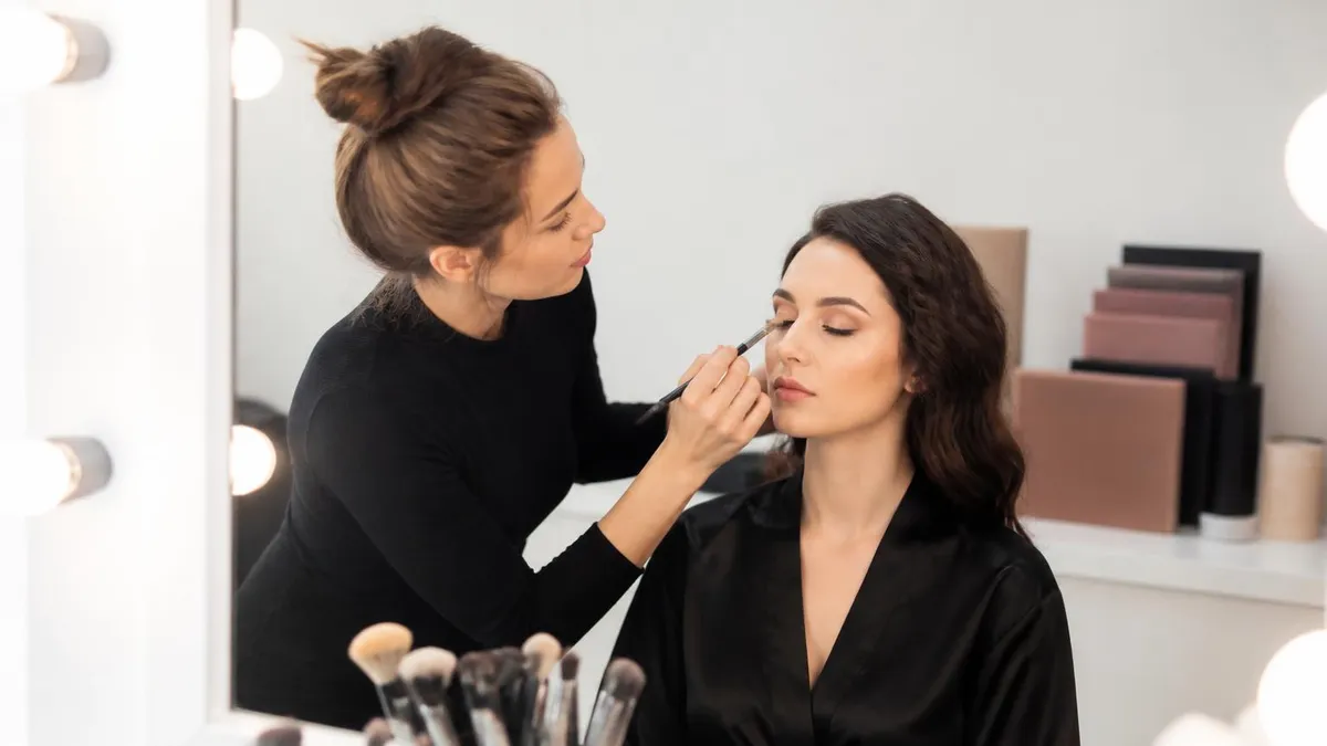 Celebrity Makeup Artist: How to Become One (2026 Career Guide)