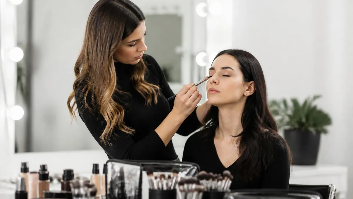 Professional Makeup Artist Kit - MUA - Makeup Artist certification study resource