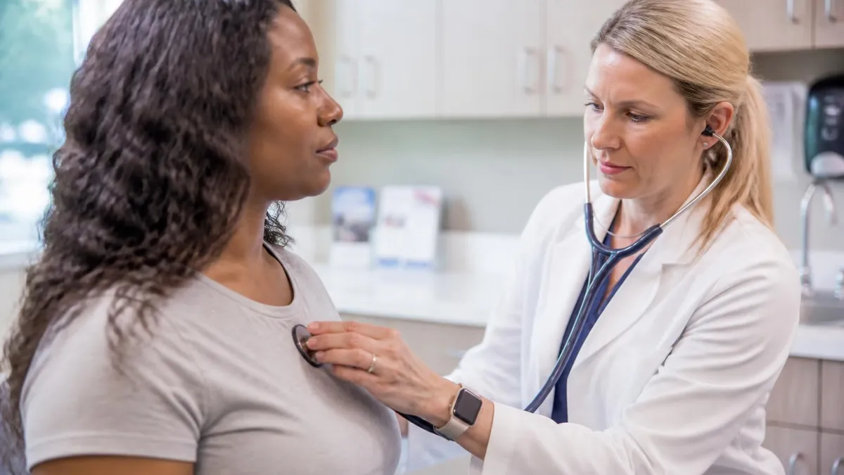 Preceptor for Nurse Practitioner: Roles, Responsibilities, and How to Find One