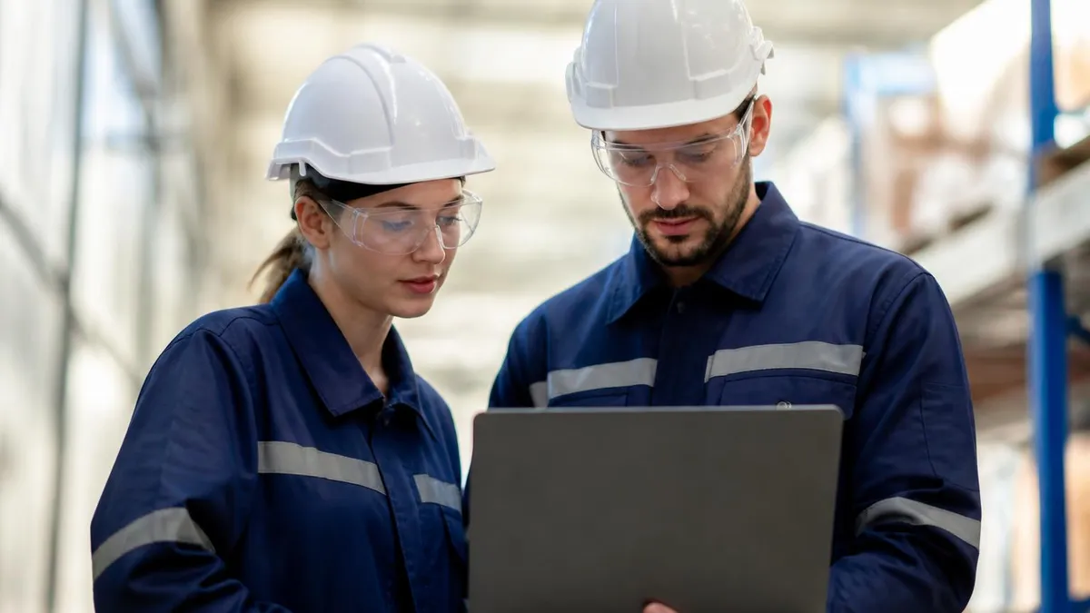 OSHA Outreach Training: The Complete 2026 June Guide to 10-Hour and 30-Hour Courses, Cards, and Career Benefits